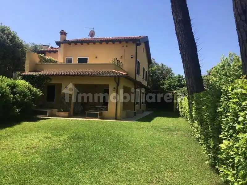 Villa in affitto a Forte dei Marmi