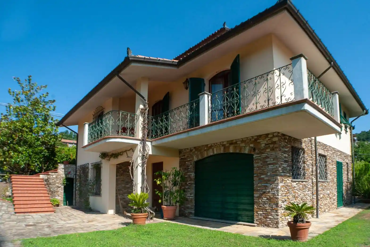 Villa in vendita a Piazza al Serchio