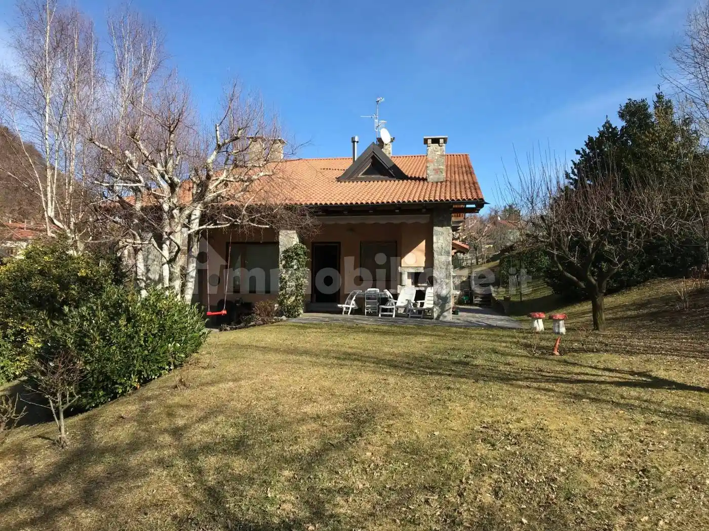 Villa in vendita a Magreglio
