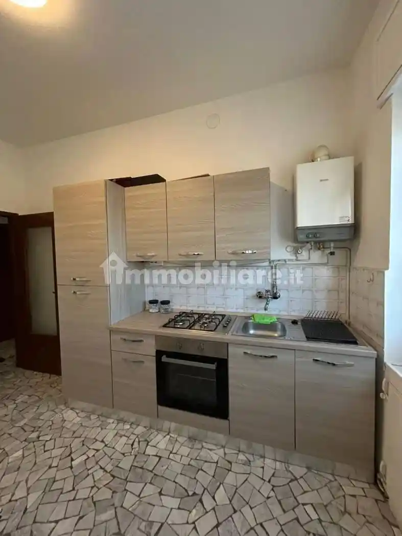 Bilocale piazza Camillo Benso di Cavour 1, Intra, Verbania - foto 3