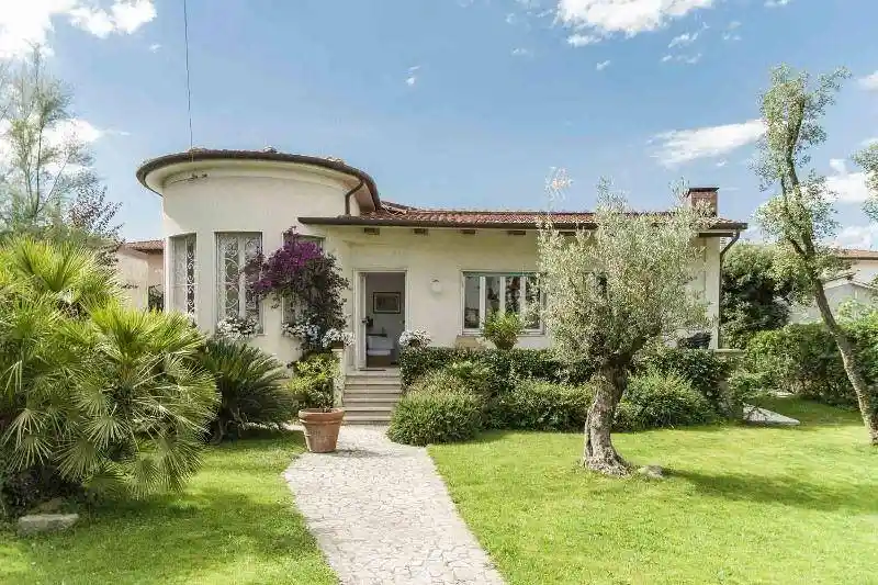 Villa in affitto a Pietrasanta