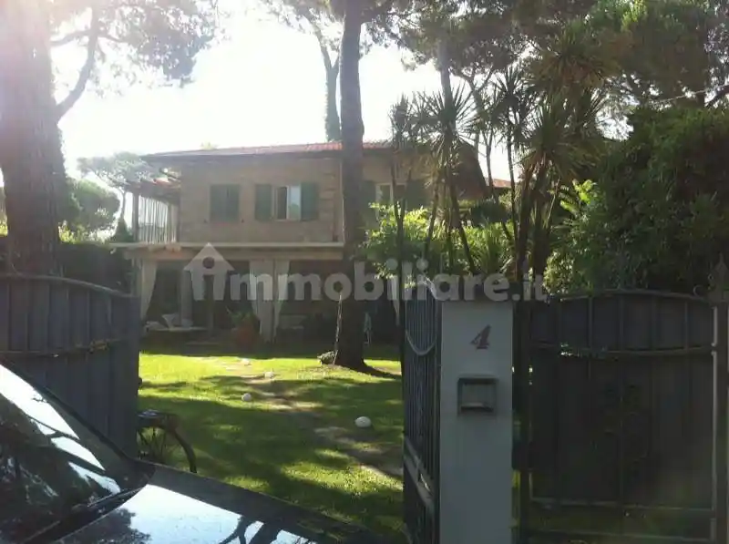 Villa in affitto a Forte dei Marmi