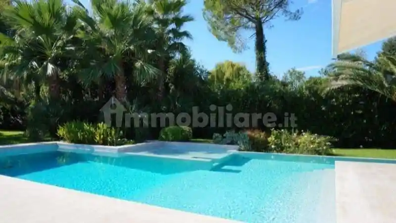 Villa in affitto a Pietrasanta
