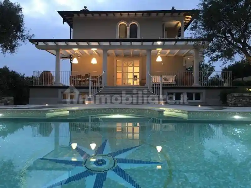 Villa in affitto a Pietrasanta