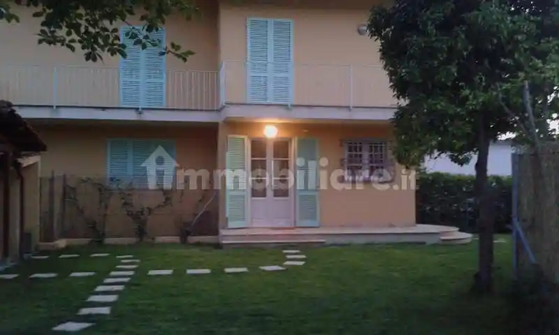 Villa in affitto a Forte dei Marmi