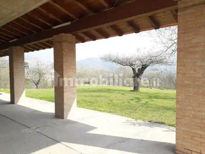 Villa in vendita a Agnosine