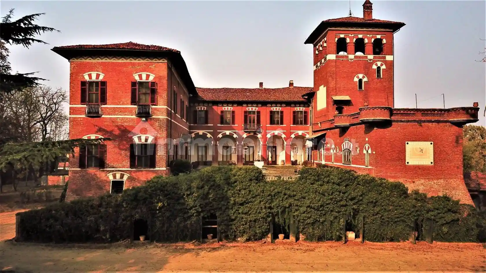 Palazzo - Edificio in vendita a Dusino San Michele