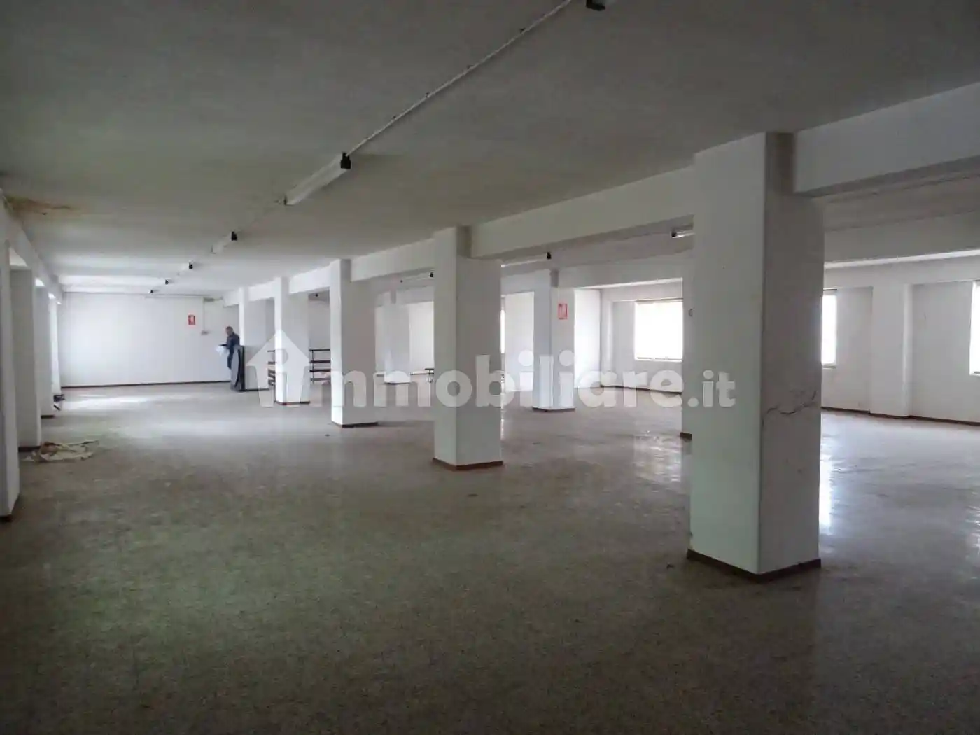 Palazzo - Edificio in vendita a Galliate