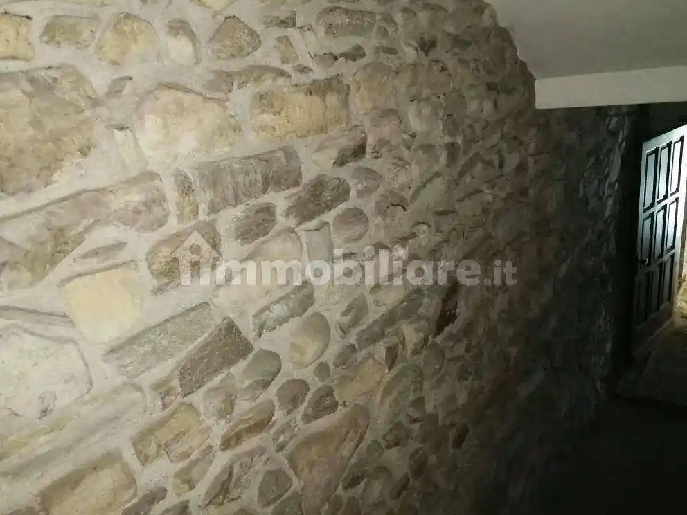 Rustico - Casale in vendita a Gemonio