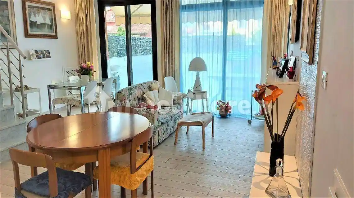 Appartamento in vendita a Ameglia