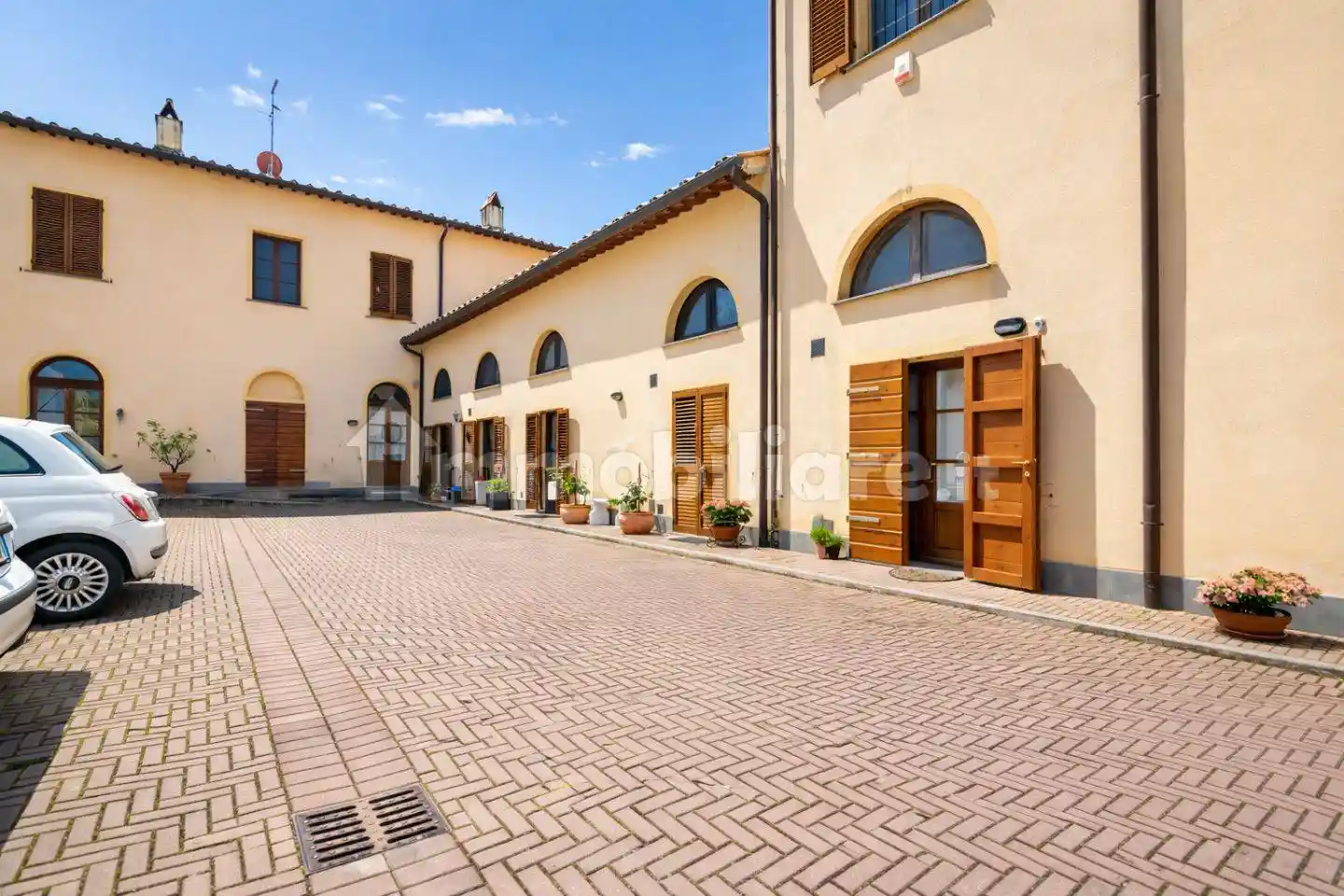 Casa indipendente in vendita a Cascina