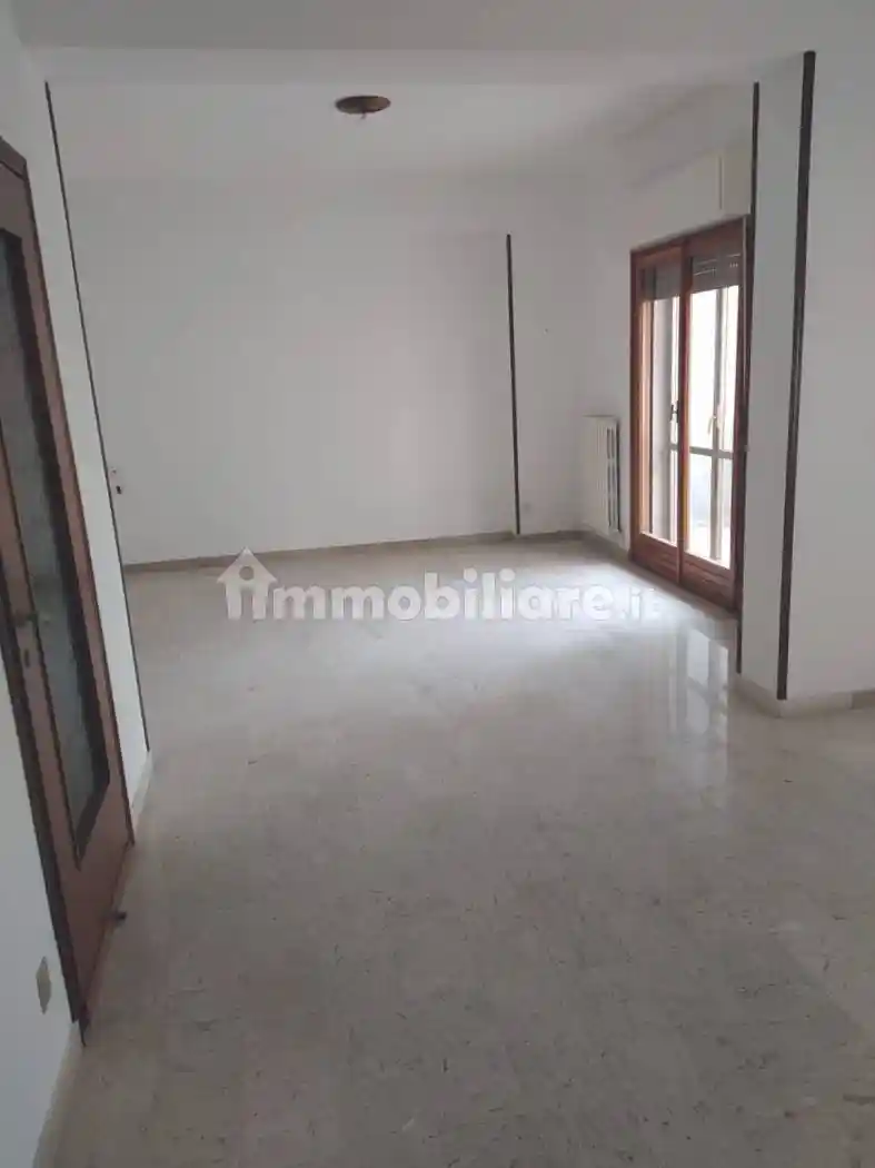 Trilocale via 20 Settembre 62, Centro Storico, Catanzaro - foto 2