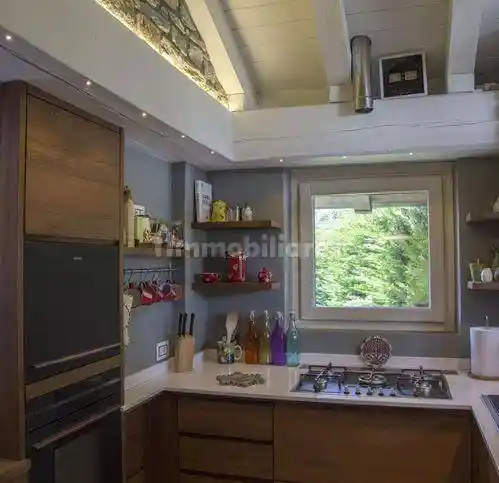 Villa in vendita a La Salle