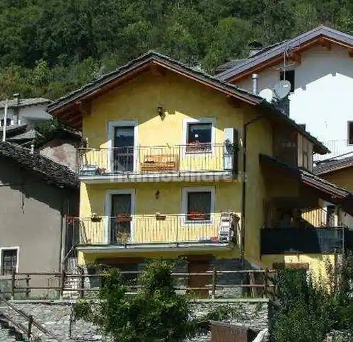 Appartamento in vendita a Nus