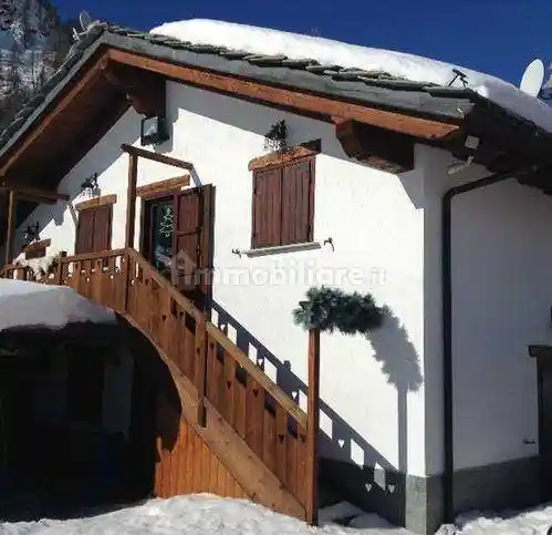 Rustico - Casale in vendita a La Thuile