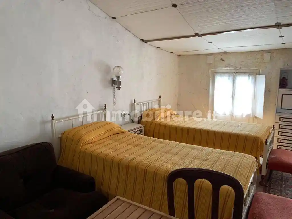 Appartamento in vendita a Rovescala