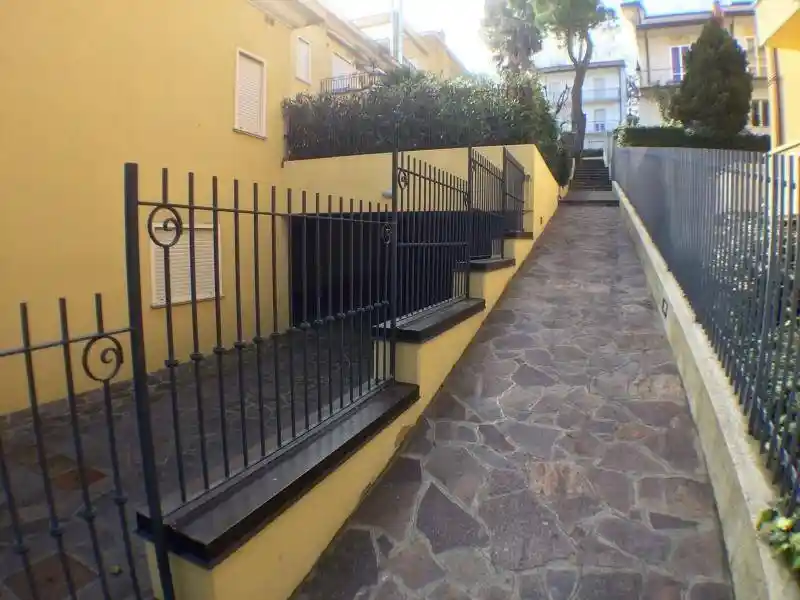 Quadrilocale via Madonna Di Loreto 1, Centro, Gabicce Mare - foto 2