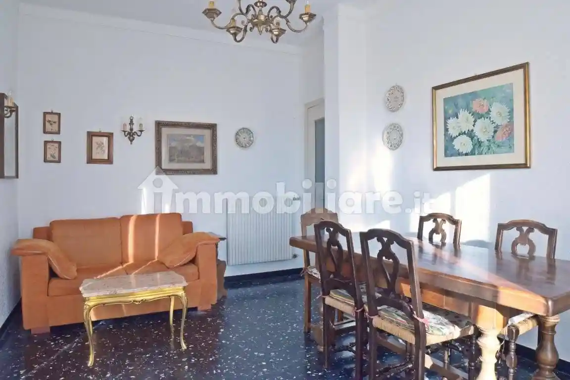 Appartamento in affitto a Alassio