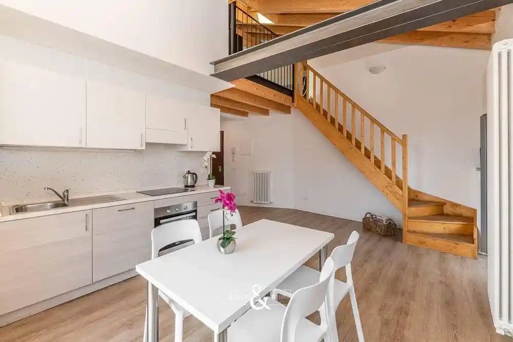 Attico - Mansarda in affitto a Monza