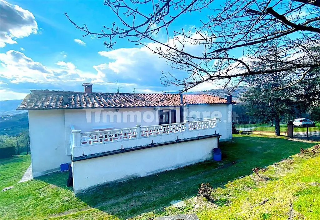 Rustico - Casale in vendita a Pistoia