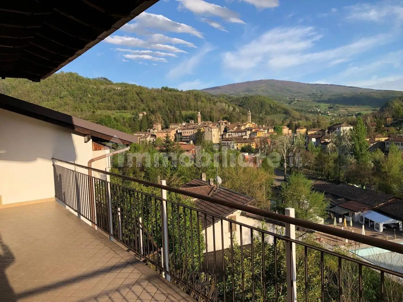 Villa in vendita a San Sebastiano Curone