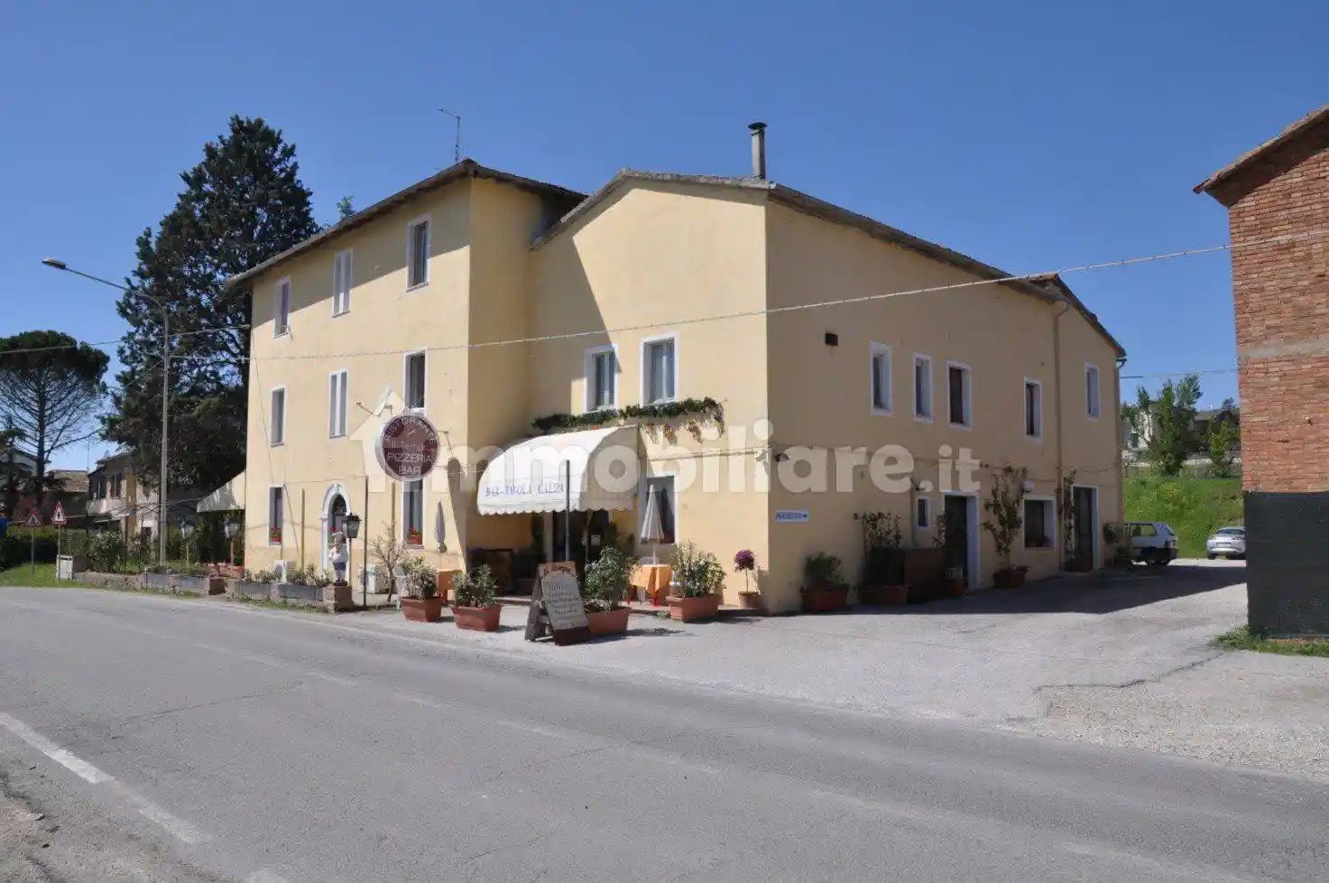 Palazzo - Edificio in vendita a Panicale