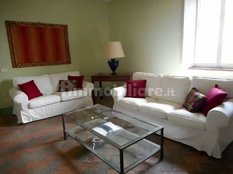 Appartamento in affitto a Jesi