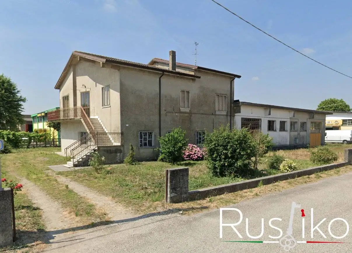 Villa in vendita a Quingentole