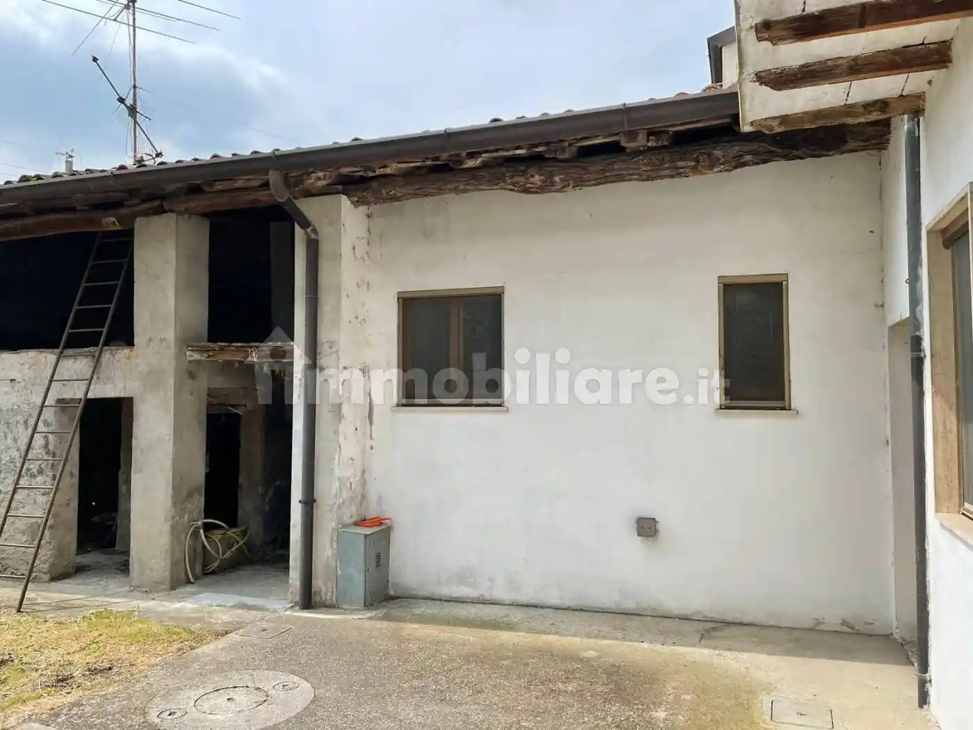 Terratetto unifamiliare 215 m², da ristrutturare, Cumignano sul Naviglio - foto 2