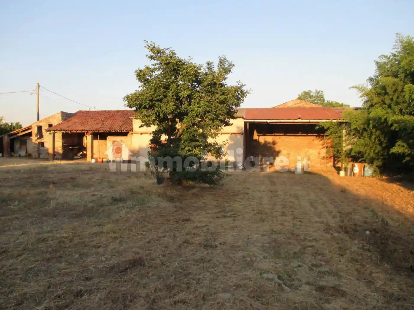 Rustico - Casale in vendita a Verona