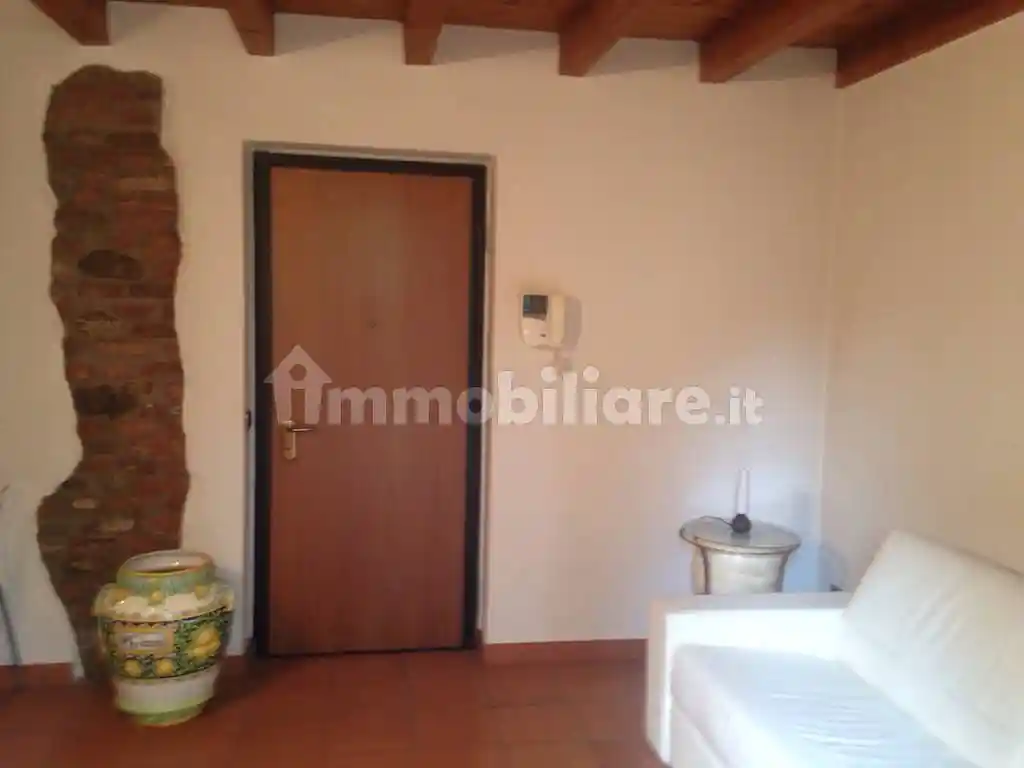 Appartamento in affitto a Vimercate