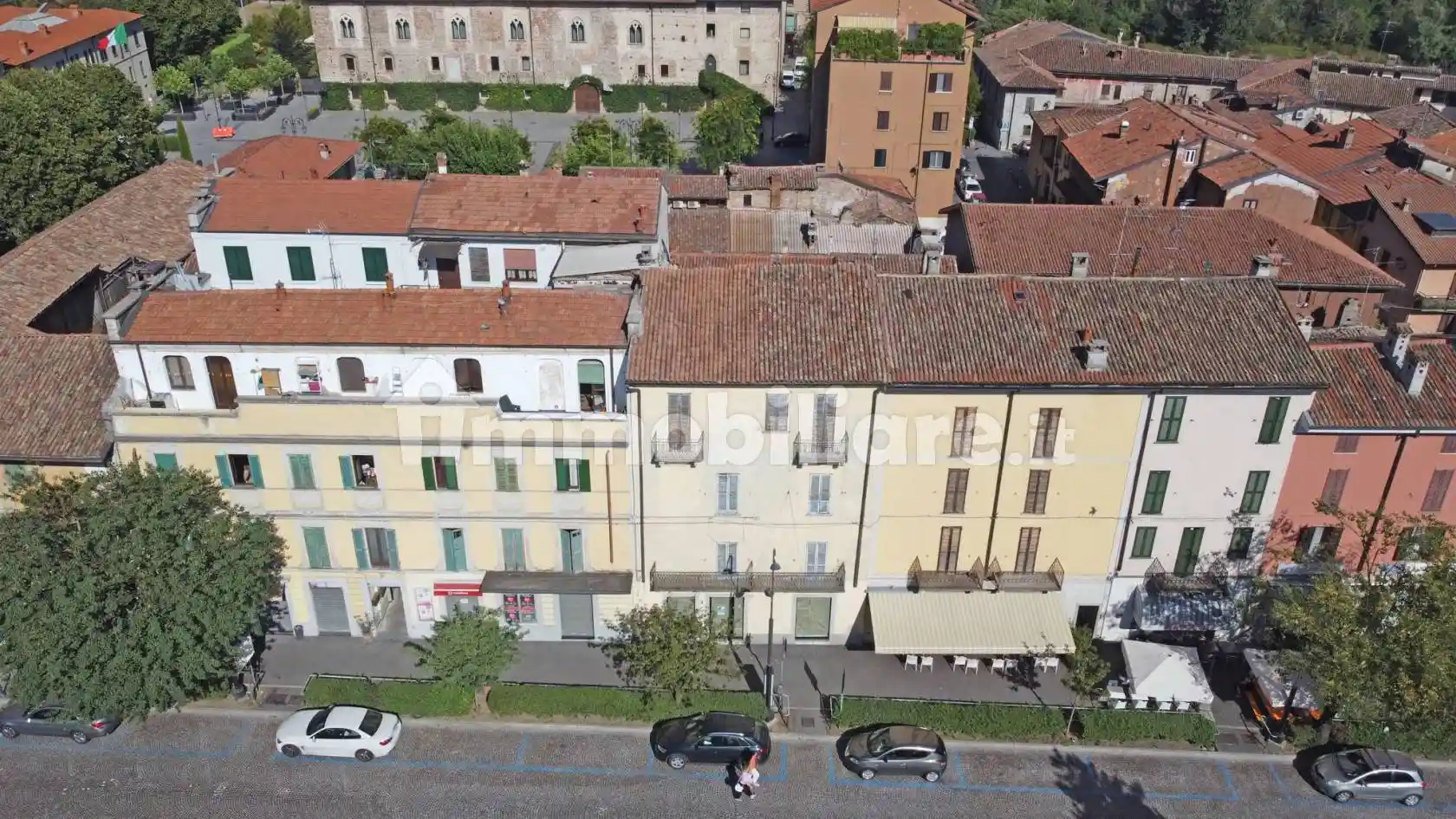 Palazzo - Edificio in vendita a Cassano d'Adda