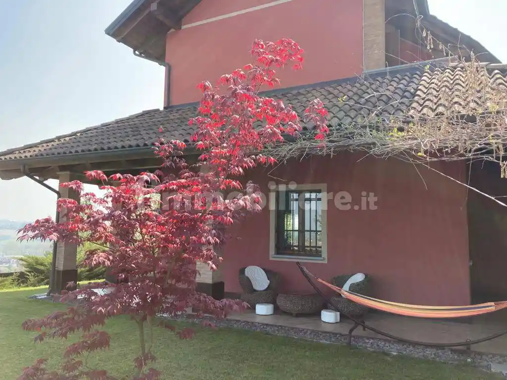 Villa in vendita a Castell'Alfero