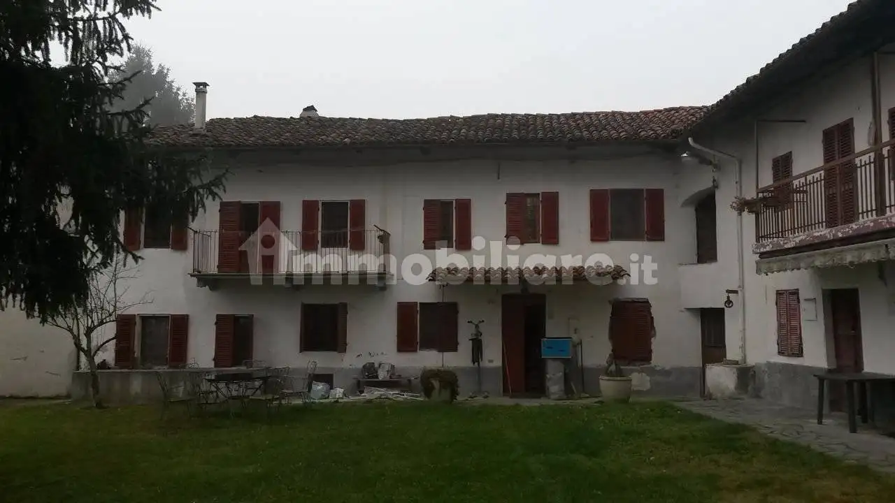 Rustico - Casale in vendita a Viale