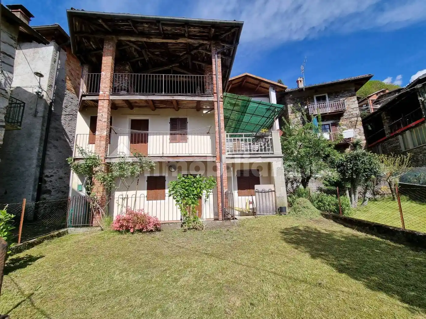 Villa in vendita a Varallo