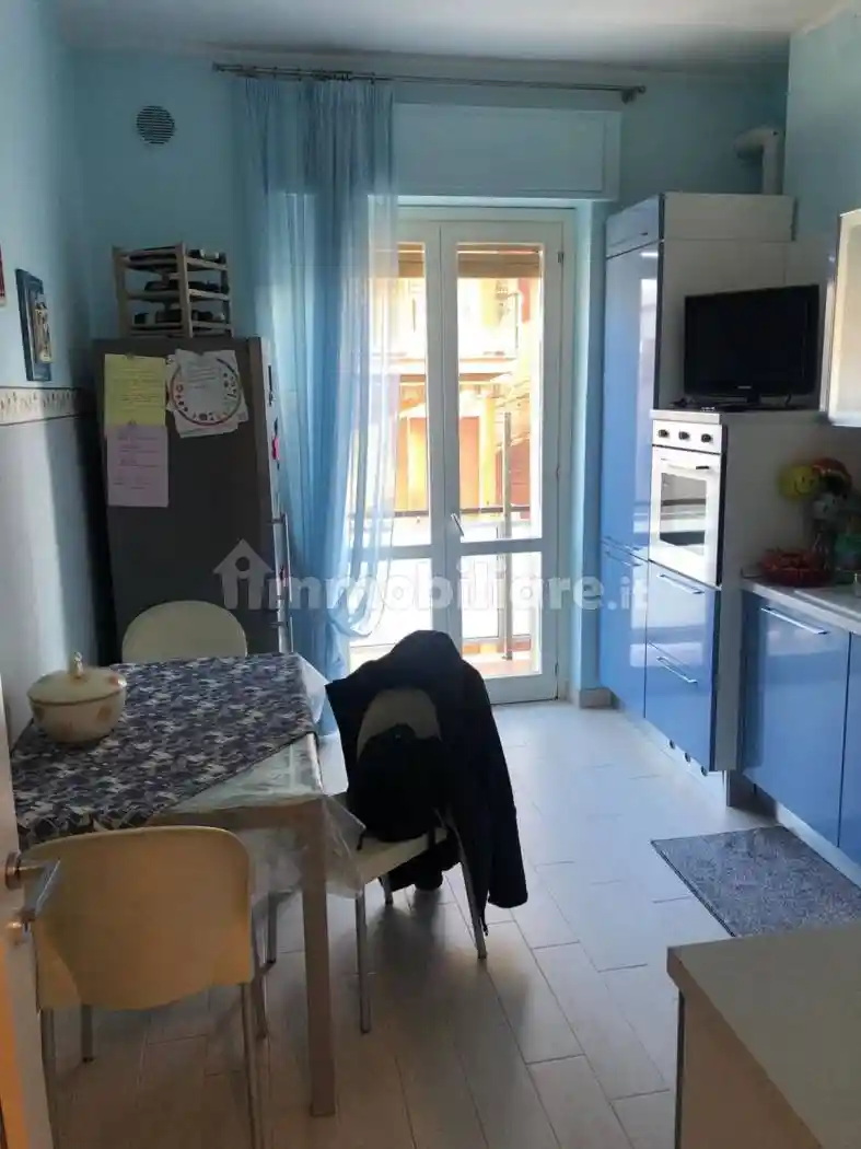 Trilocale ottimo stato, terzo piano, Viale Bovio - Piazza Duca degli Abruzzi, Pescara - foto 2