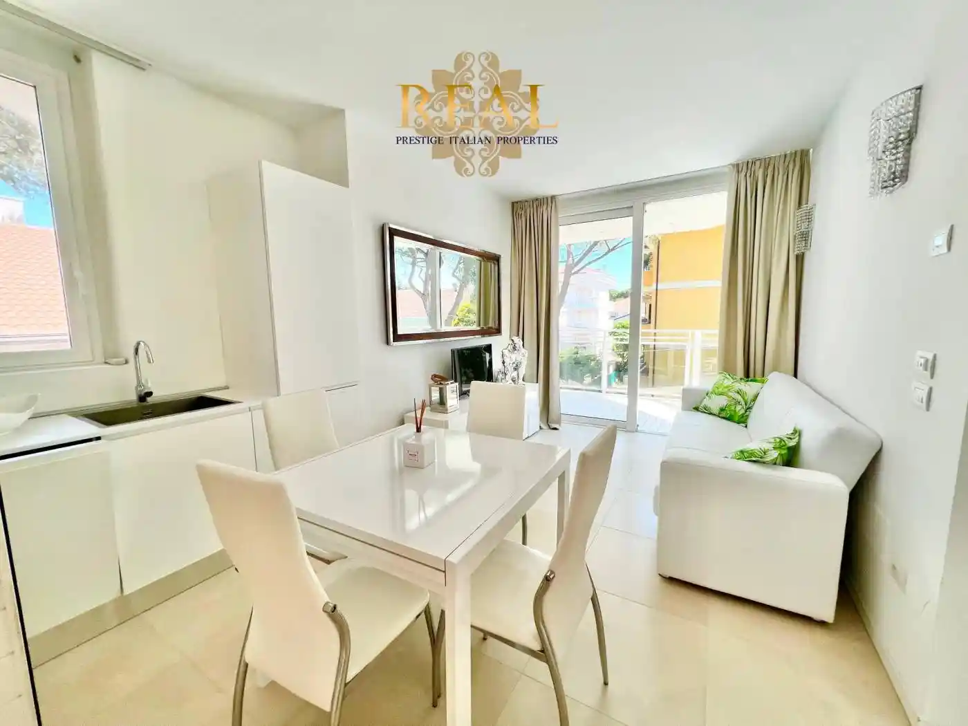 Appartamento in vendita a Riccione