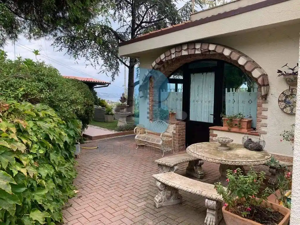 Villa in vendita a Sanremo