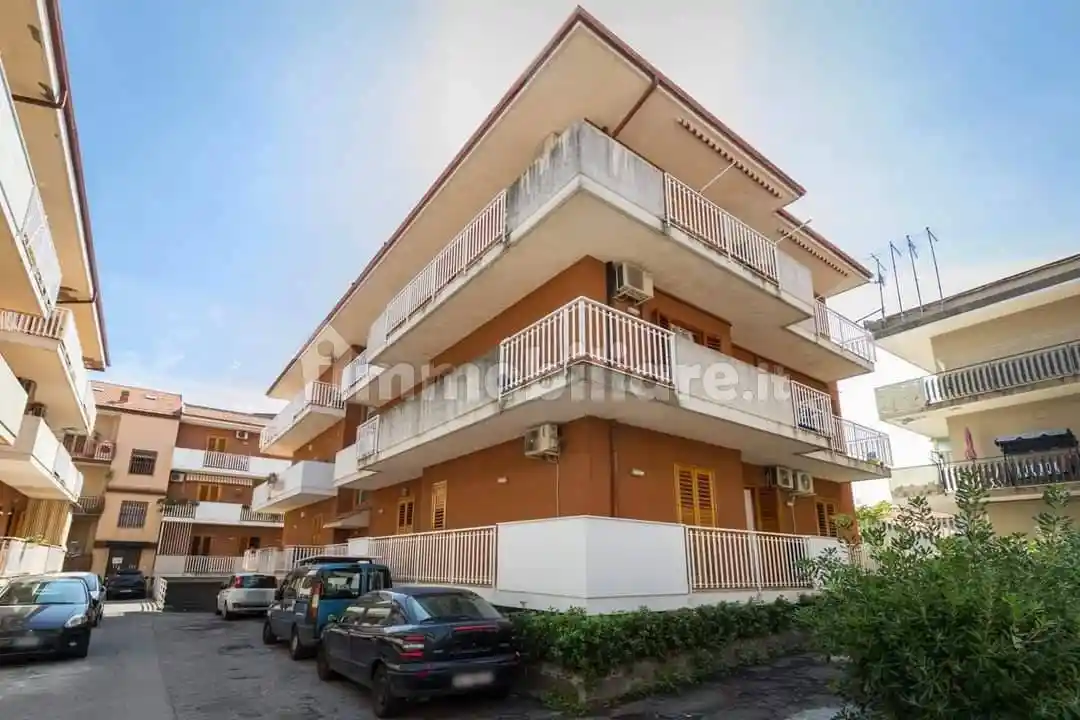 Appartamento in vendita a Aci Sant'Antonio