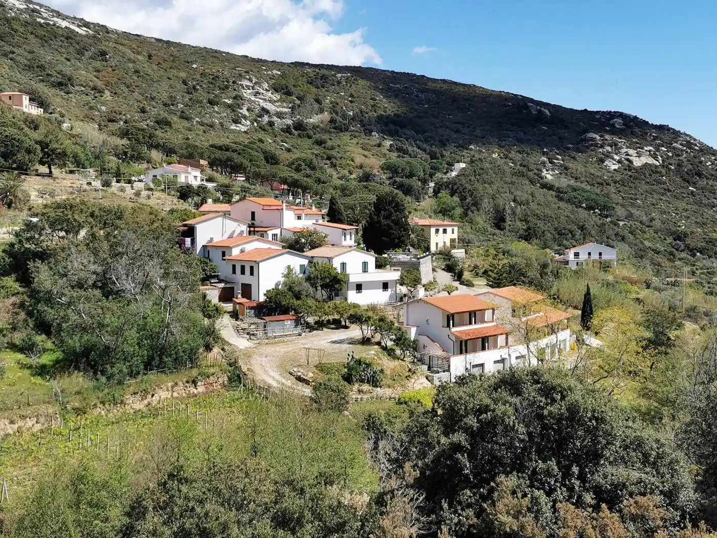 Palazzo - Edificio in vendita a Campo nell'Elba