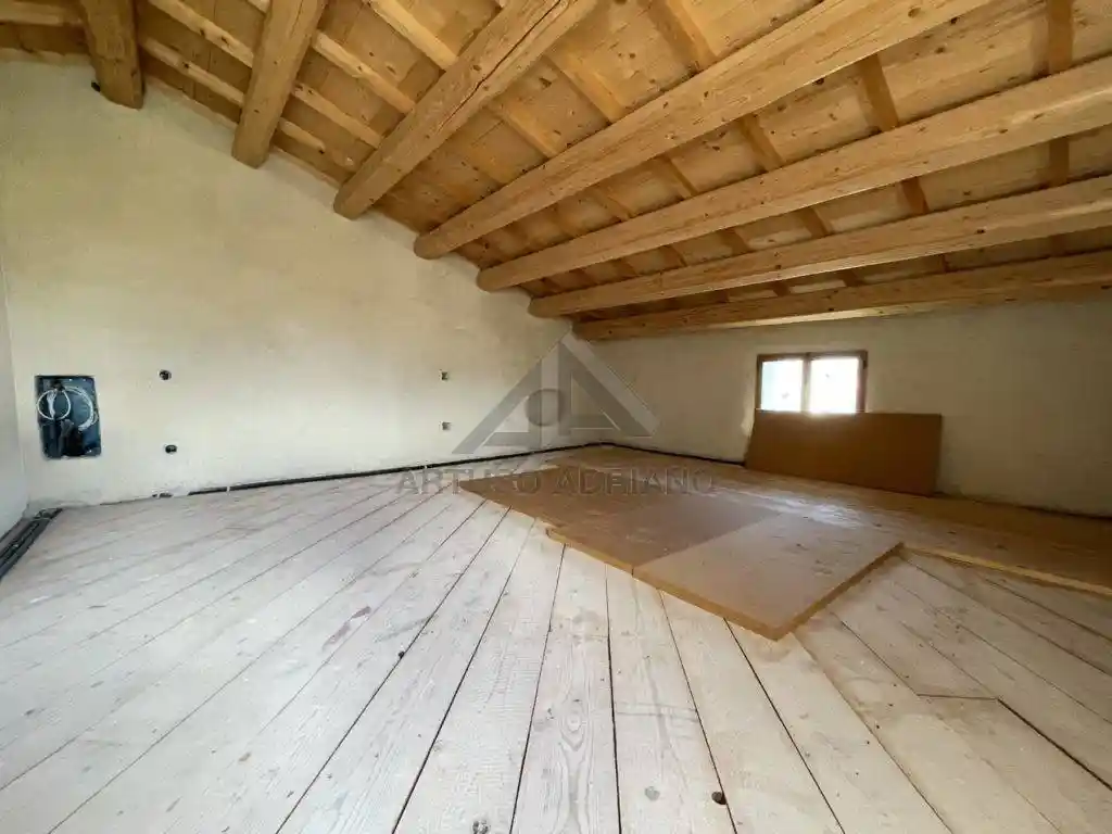 Casa indipendente in vendita a Fonte