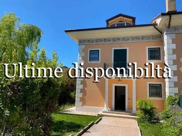 Villa in vendita a Campagnano di Roma