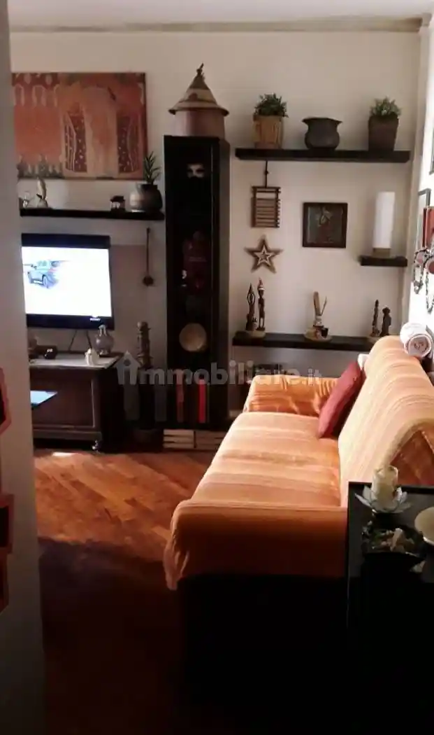 Trilocale via Augusto Righi 45, Le Badie, Prato - foto 4