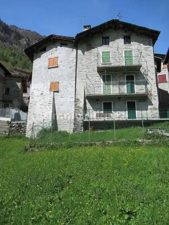 Appartamento in vendita a Lanzada