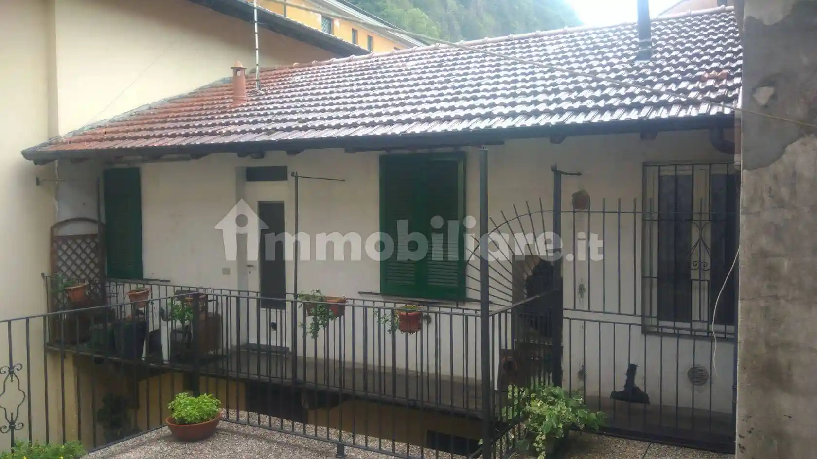 Appartamento in vendita a Laveno-Mombello