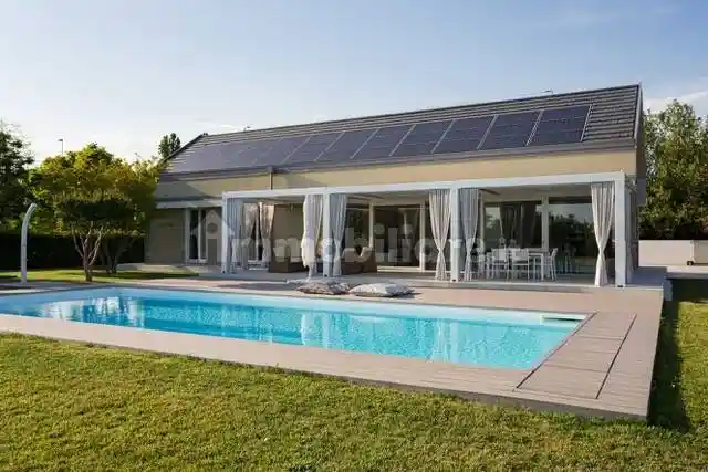 Villa in vendita a Castelnuovo Rangone