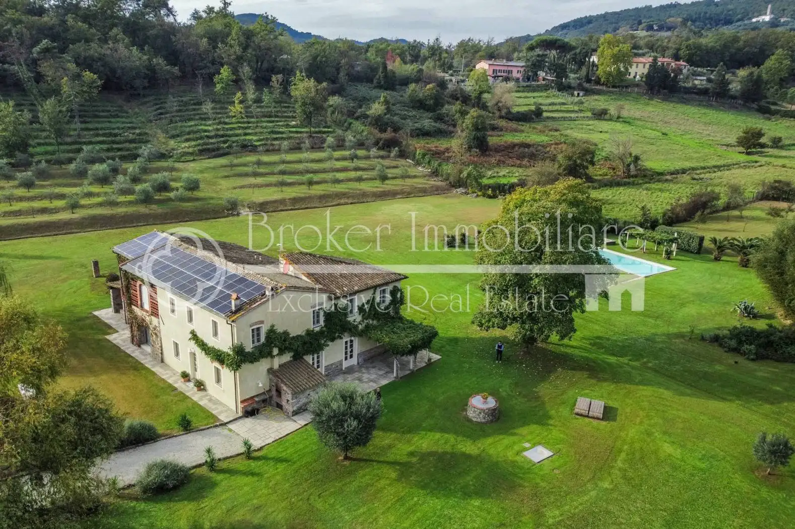 Rustico - Casale in vendita a Lucca