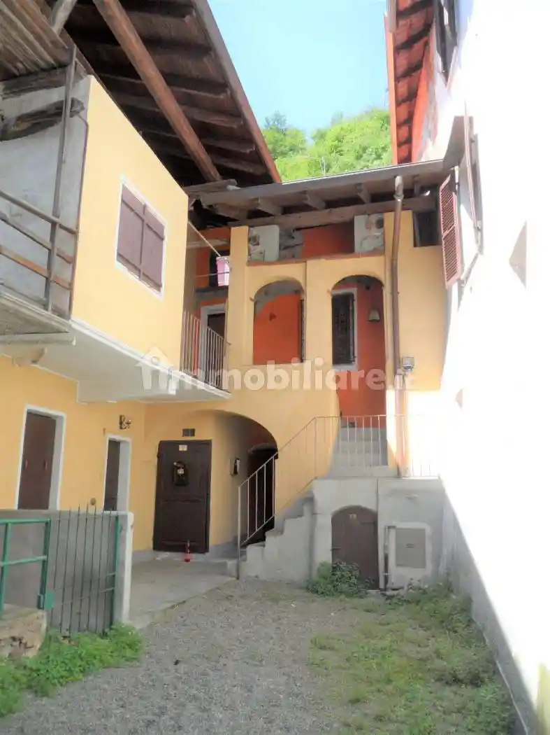 Villetta a schiera in vendita a Serravalle Sesia