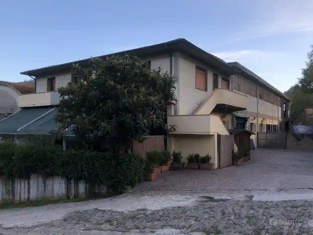 Appartamento in vendita a Vernio