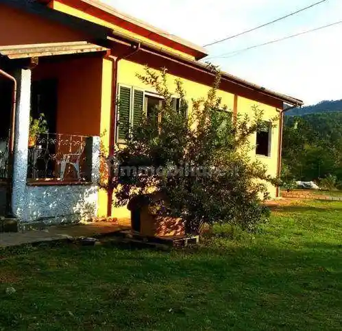 Villa in vendita a Riccò del Golfo di Spezia